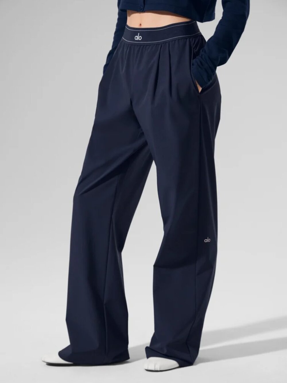 👮‍♀️ALO Yoga Suit Up Trouser Navy Regular 30" Inseam🐋NWT - Picture 8 of 8